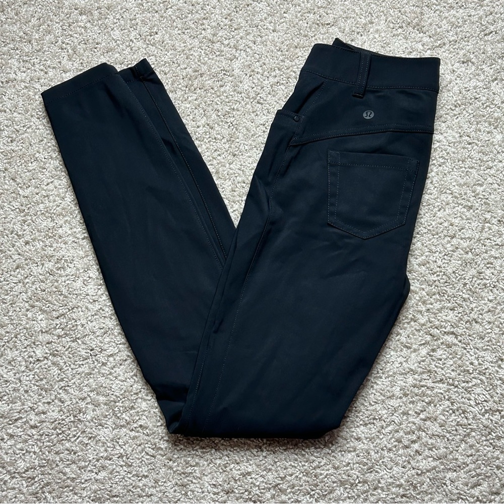 Lululemon City Sleek 5 Pocket 7/8 Pant